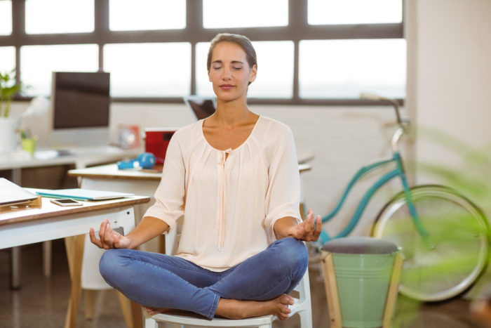 joga rada sēdes laikā