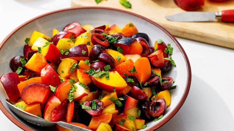 augļu salātu recepte