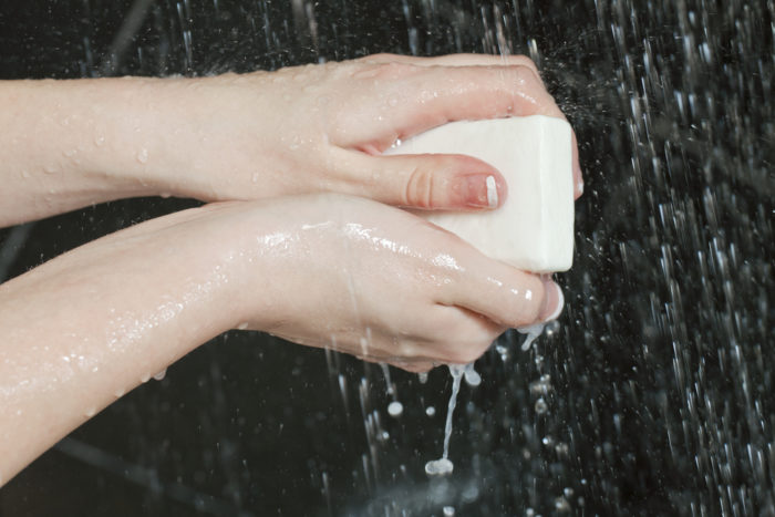 vannas ziepes bojā ādu